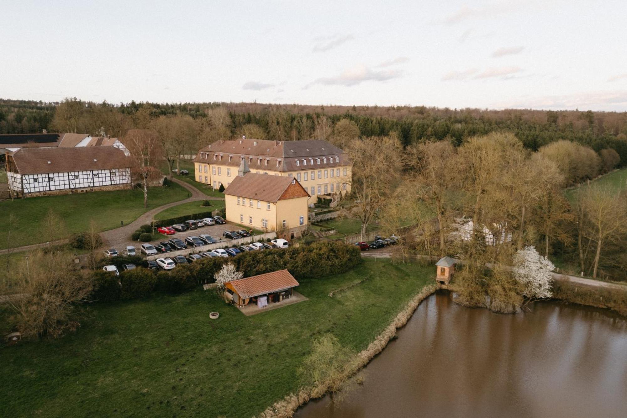 Hotel Schloss Hoehnscheid Bad Arolsen Exterior photo